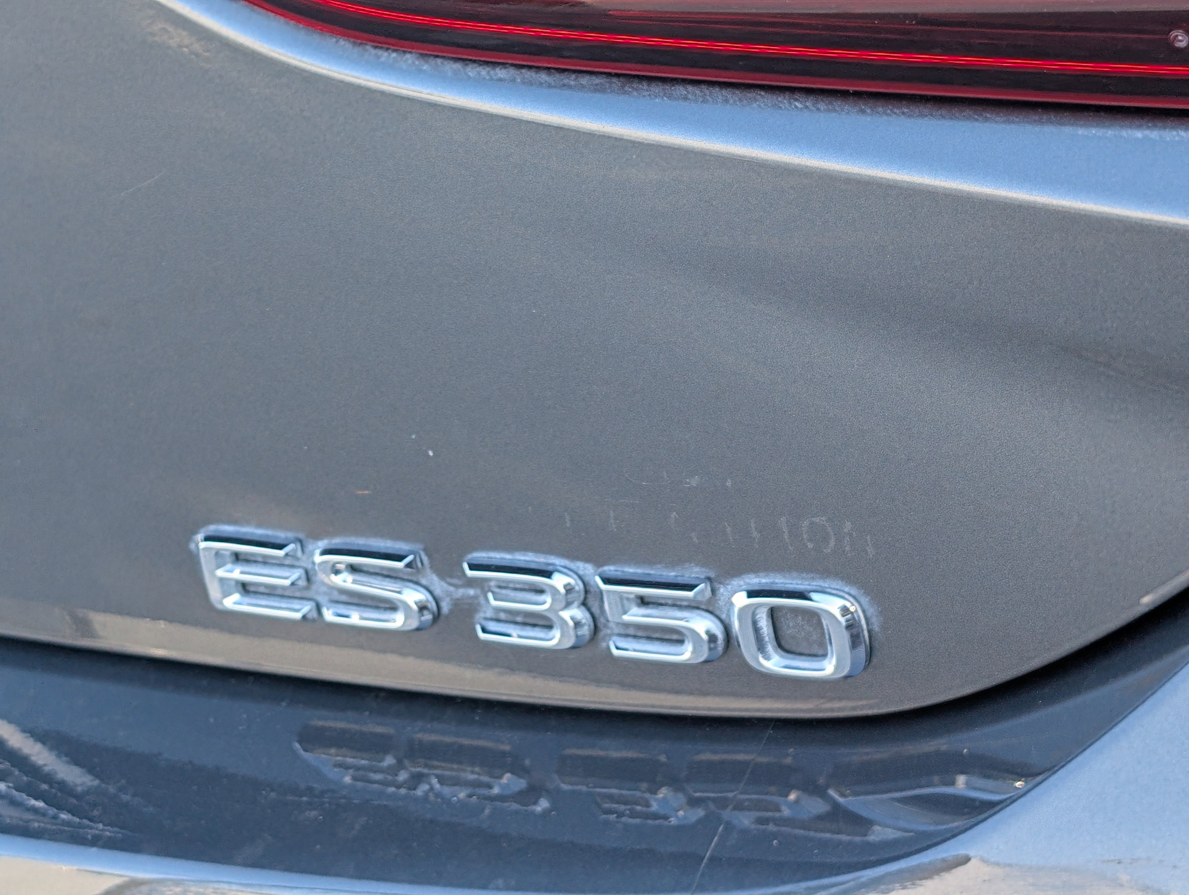 Certified 2024 Lexus ES 350 w/ Premium Package image 9