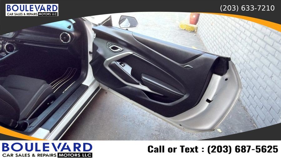 Used 2020 Chevrolet Camaro LT w/ RS Package RWD image 31