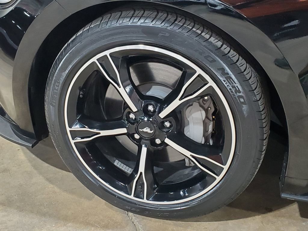 Used 2017 Ford Mustang GT Premium image 37