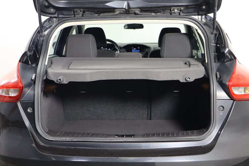 Used 2015 Ford Focus SE FWD image 17