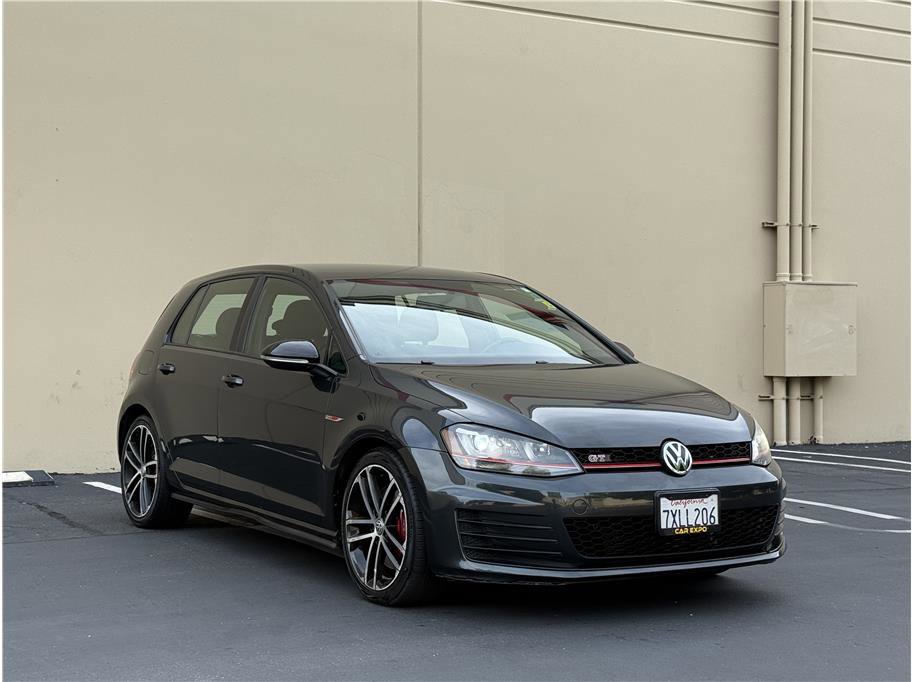 Used 2017 Volkswagen GTI S FWD image 2