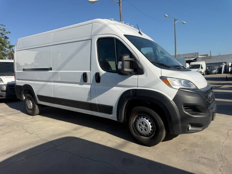 Used 2024 RAM ProMaster 2500 w/ Convenience Group