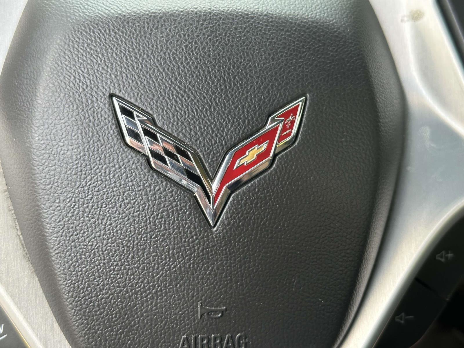Used 2015 Chevrolet Corvette Z06 w/ 3LZ Preferred Equipment Group RWD image 17