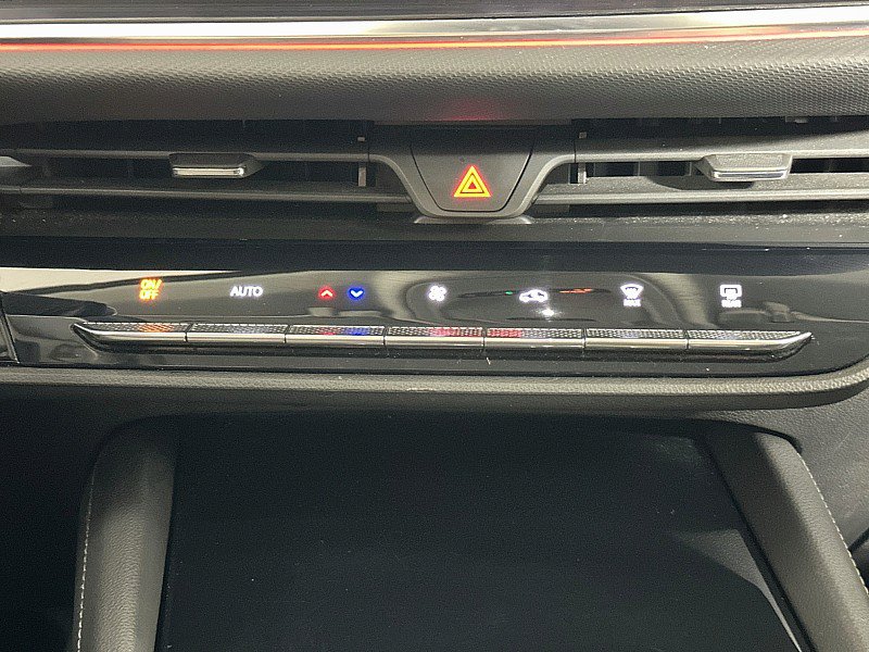 Used 2024 Buick Envision Preferred AWD/4WD image 17