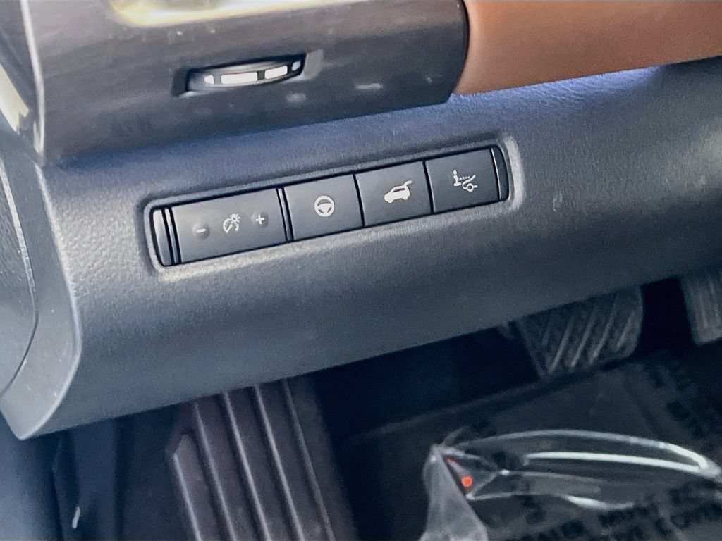 Used 2023 Nissan Pathfinder Platinum FWD image 10