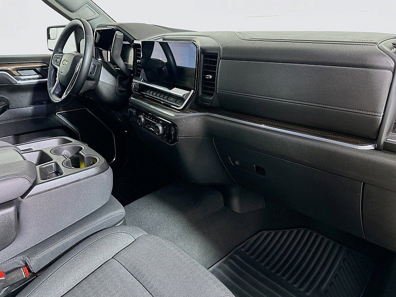 Used 2025 Chevrolet Silverado 1500 LT image 25