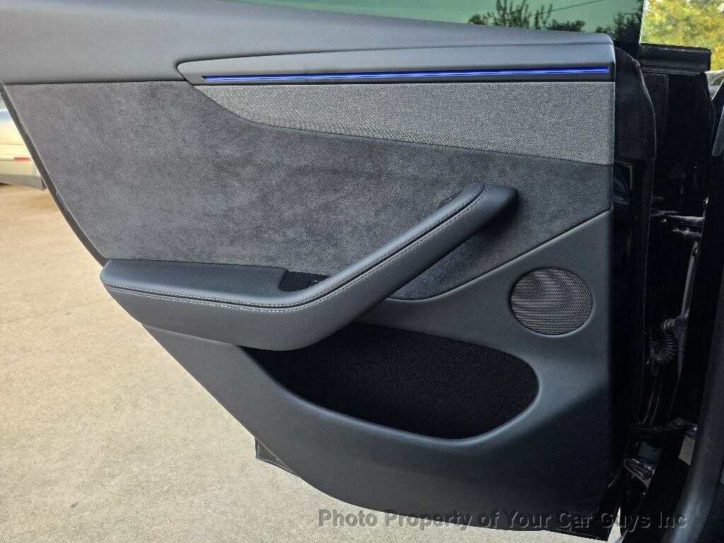 Used 2026 Tesla Model Y Long Range RWD image 29