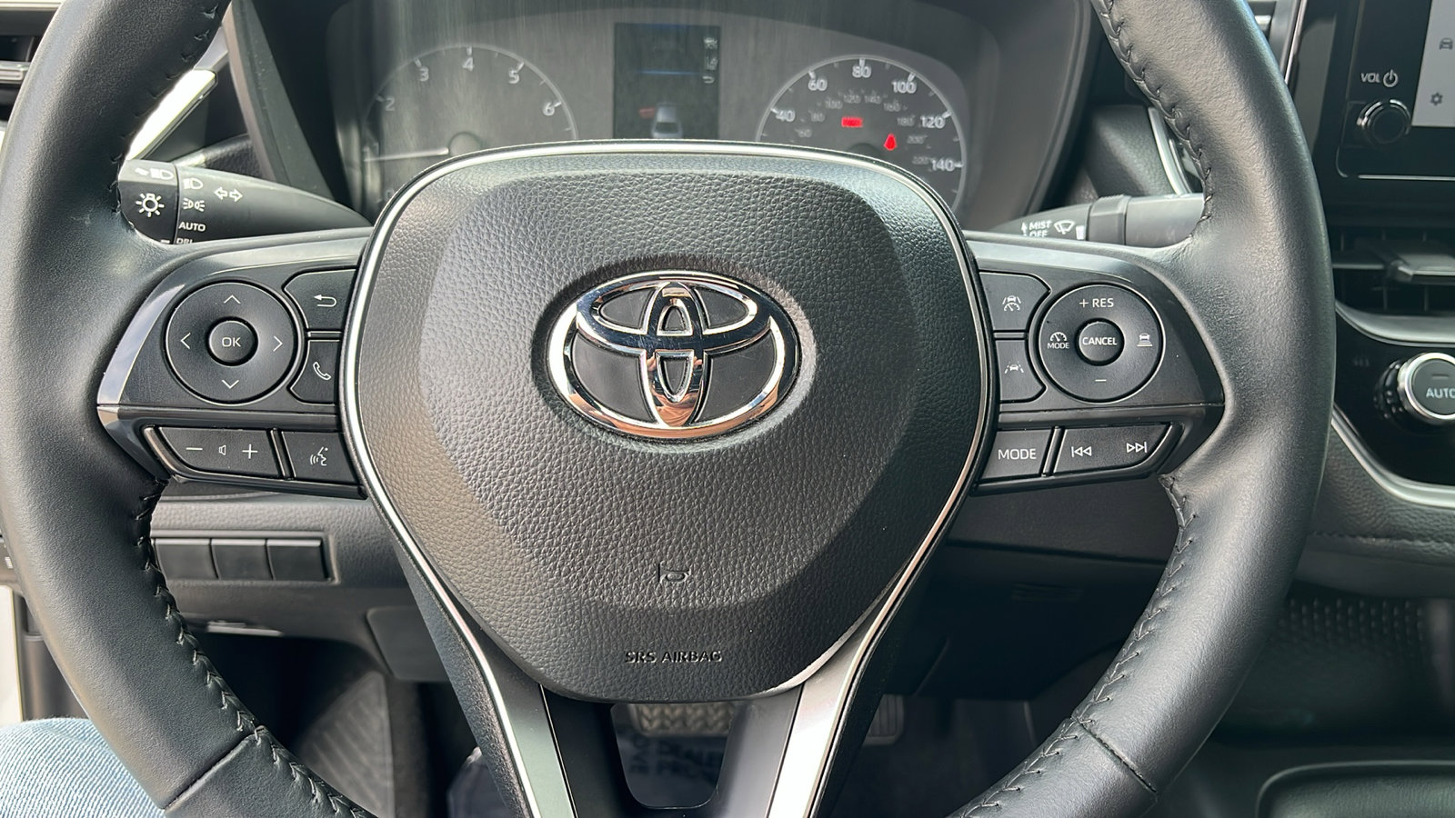 Used 2025 Toyota Corolla SE image 15