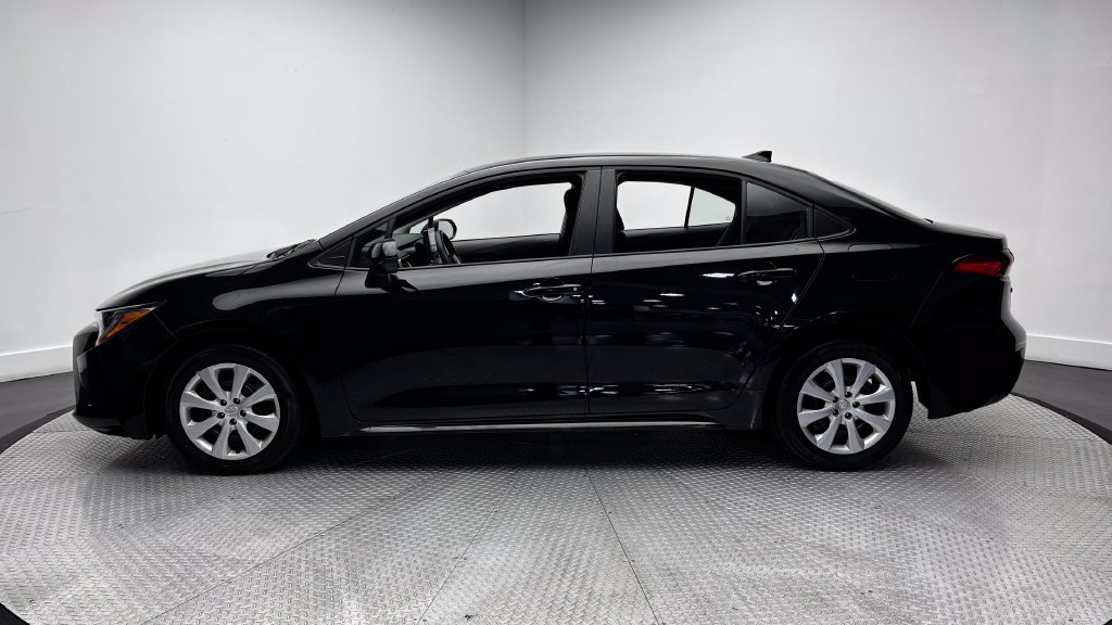 Certified 2026 Toyota Corolla LE FWD image 4