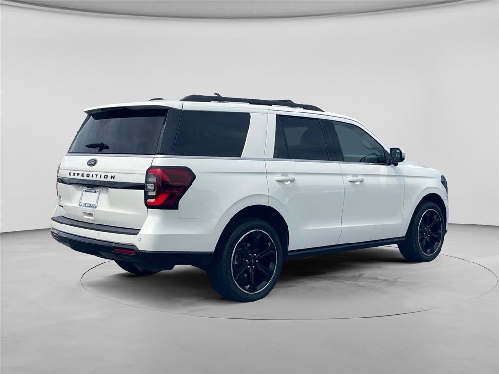 Used 2023 Ford Expedition Limited RWD image 7