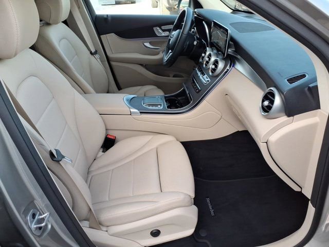 Certified 2022 Mercedes-Benz GLC 300 image 16