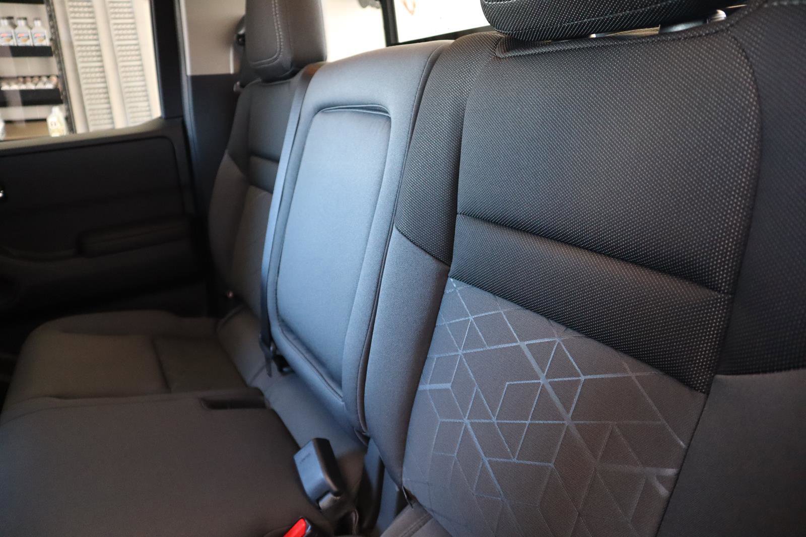 New 2026 Nissan Frontier 4x4 Crew Cab image 40