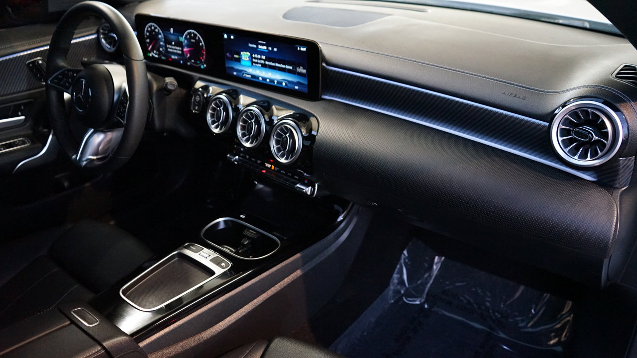 Used 2025 Mercedes-Benz CLA 250 CLA250 w/ Exclusive Package image 12