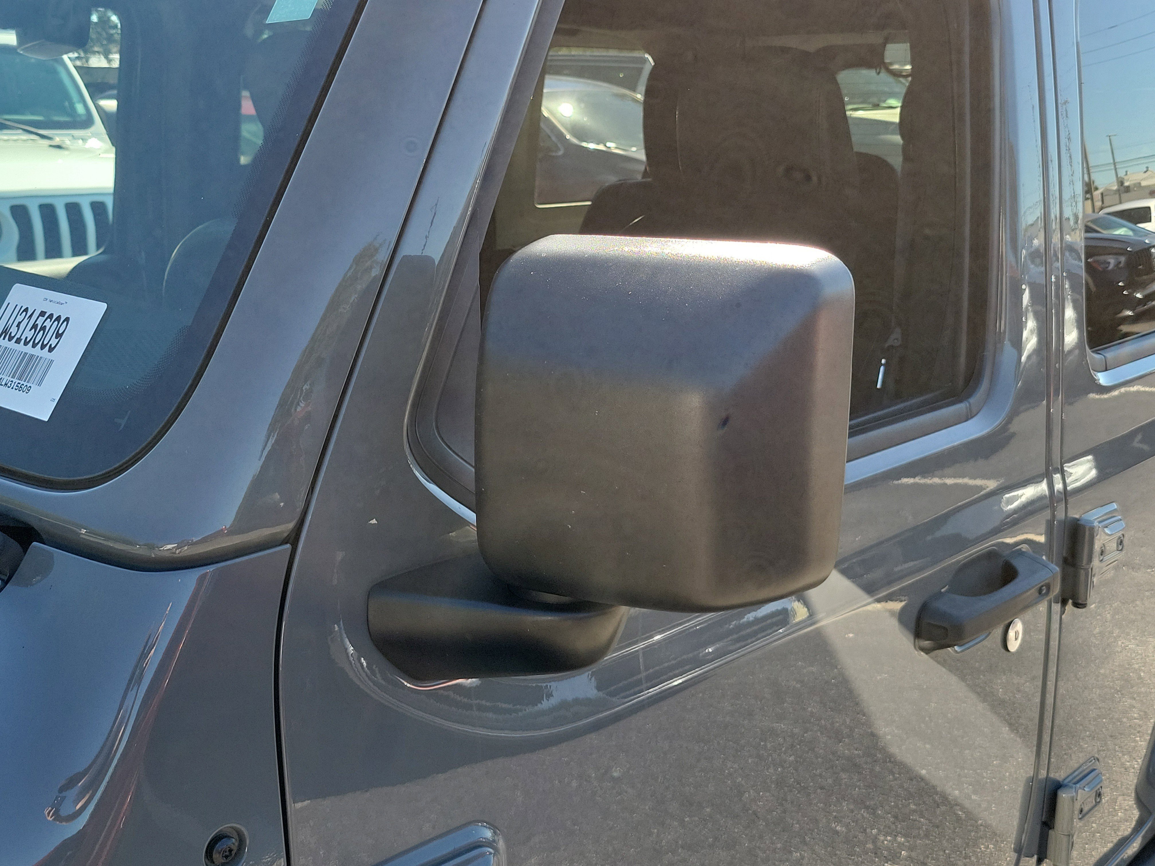 Used 2020 Jeep Wrangler Unlimited Sahara image 11