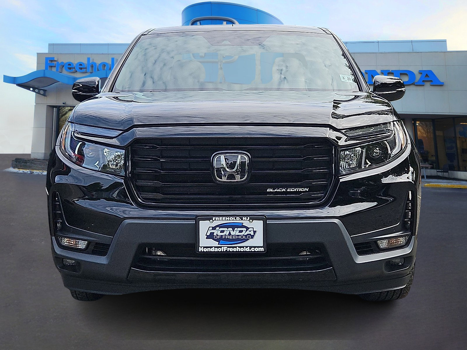Used 2023 Honda Ridgeline Black Edition image 2
