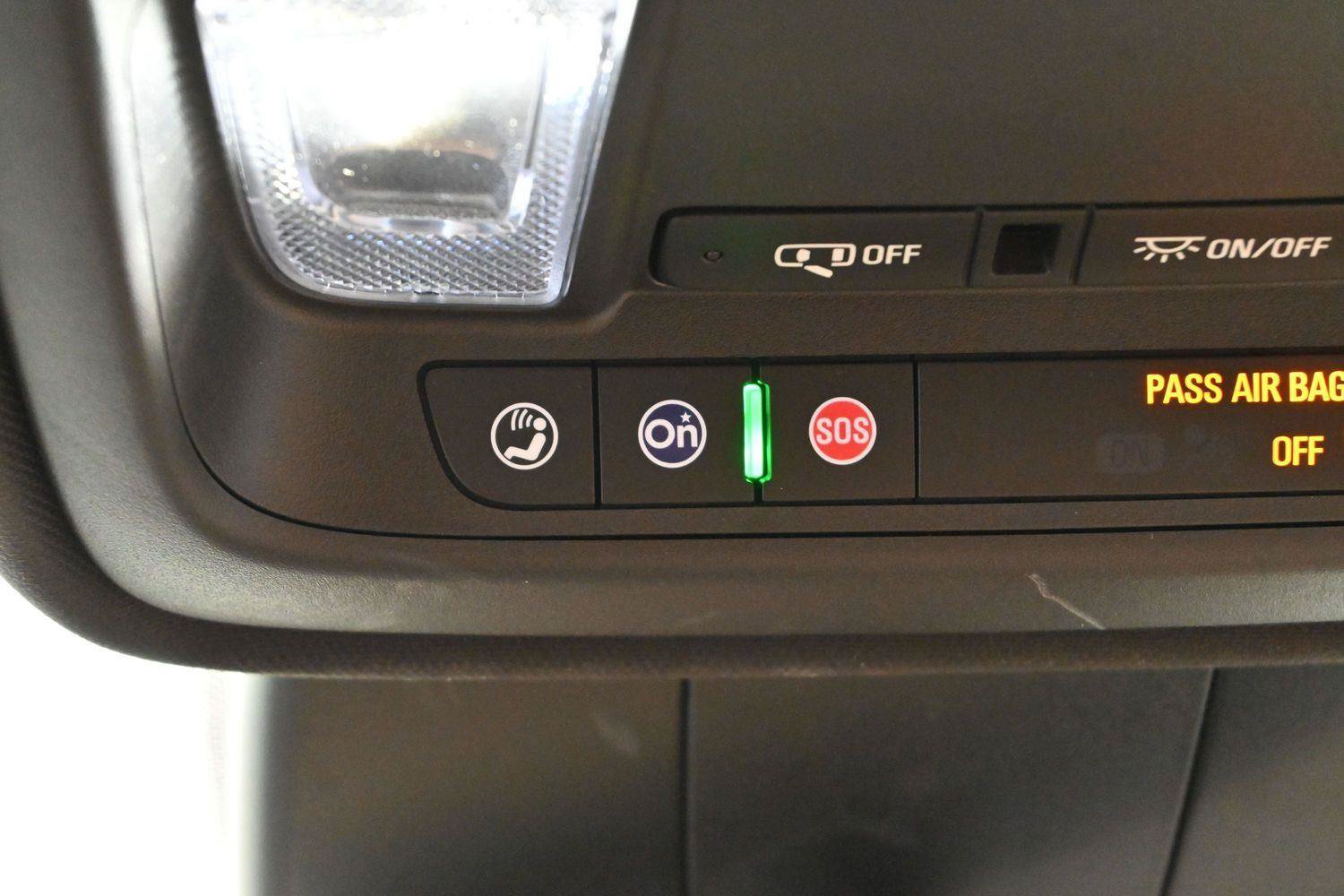Certified 2024 Cadillac XT4 Luxury w/ Cold Weather Package FWD image 27