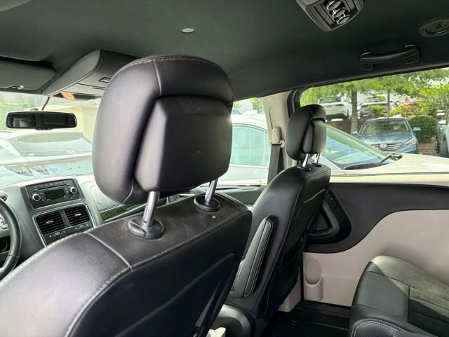 Used 2017 Dodge Grand Caravan SXT FWD image 23