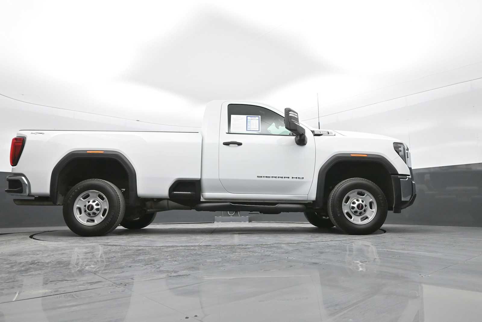Used 2025 GMC Sierra 2500 Pro w/ Convenience Package image 41