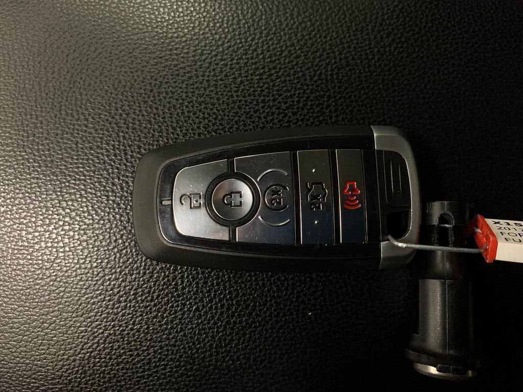 Used 2017 Ford Fusion Titanium image 16