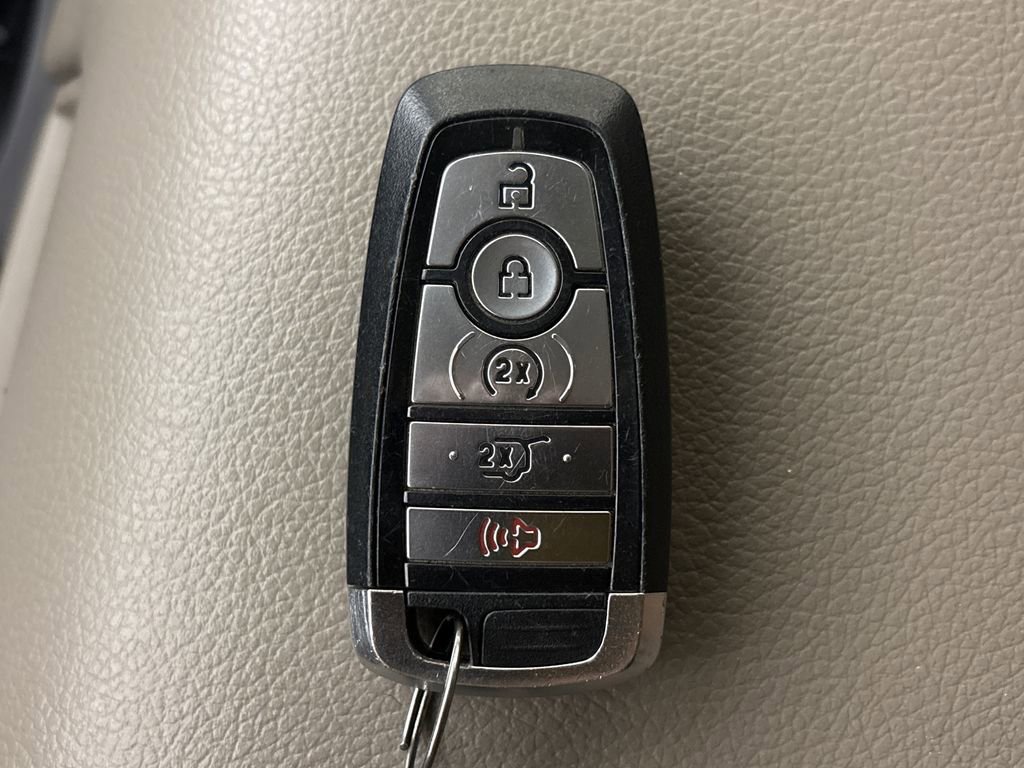 Used 2019 Ford Expedition Limited w/ Equipment Group 301A RWD image 33
