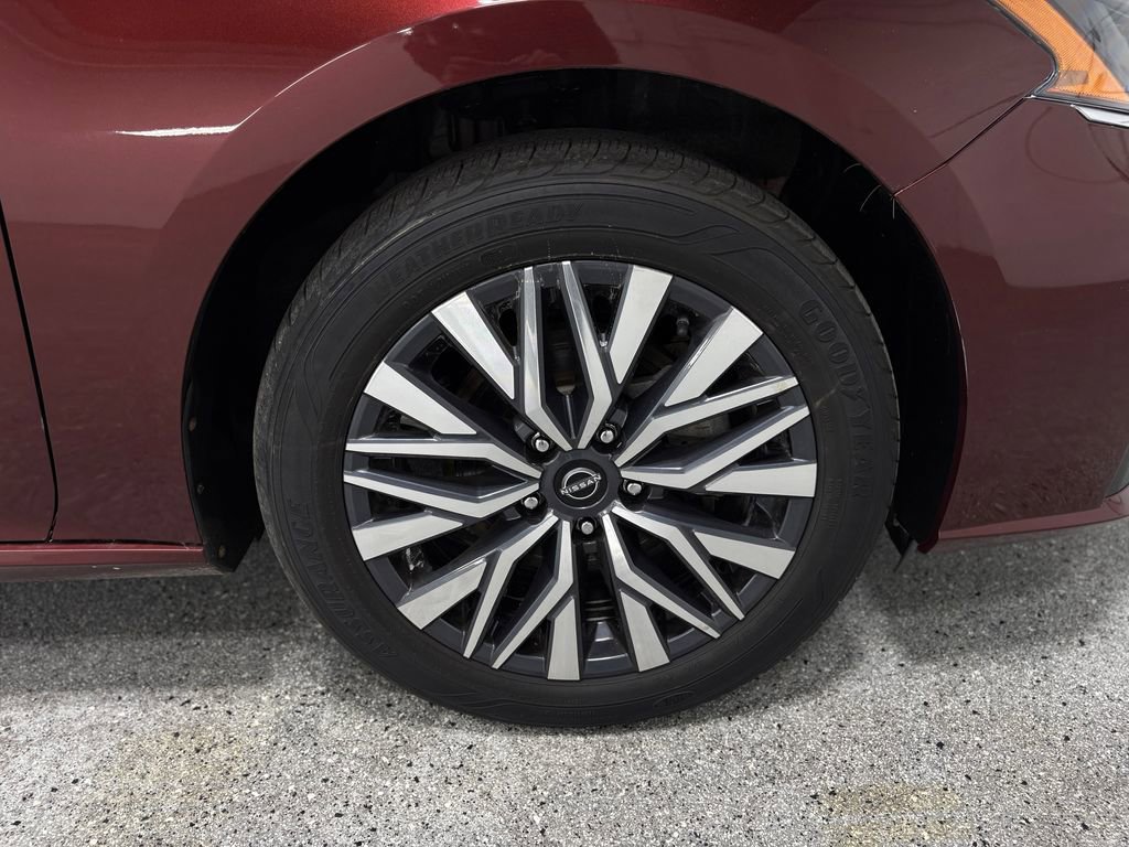 Used 2023 Nissan Altima 2.5 SV image 33