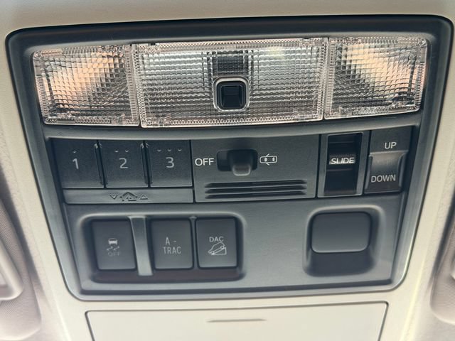 Certified 2017 Toyota 4Runner SR5 Premium AWD/4WD image 41