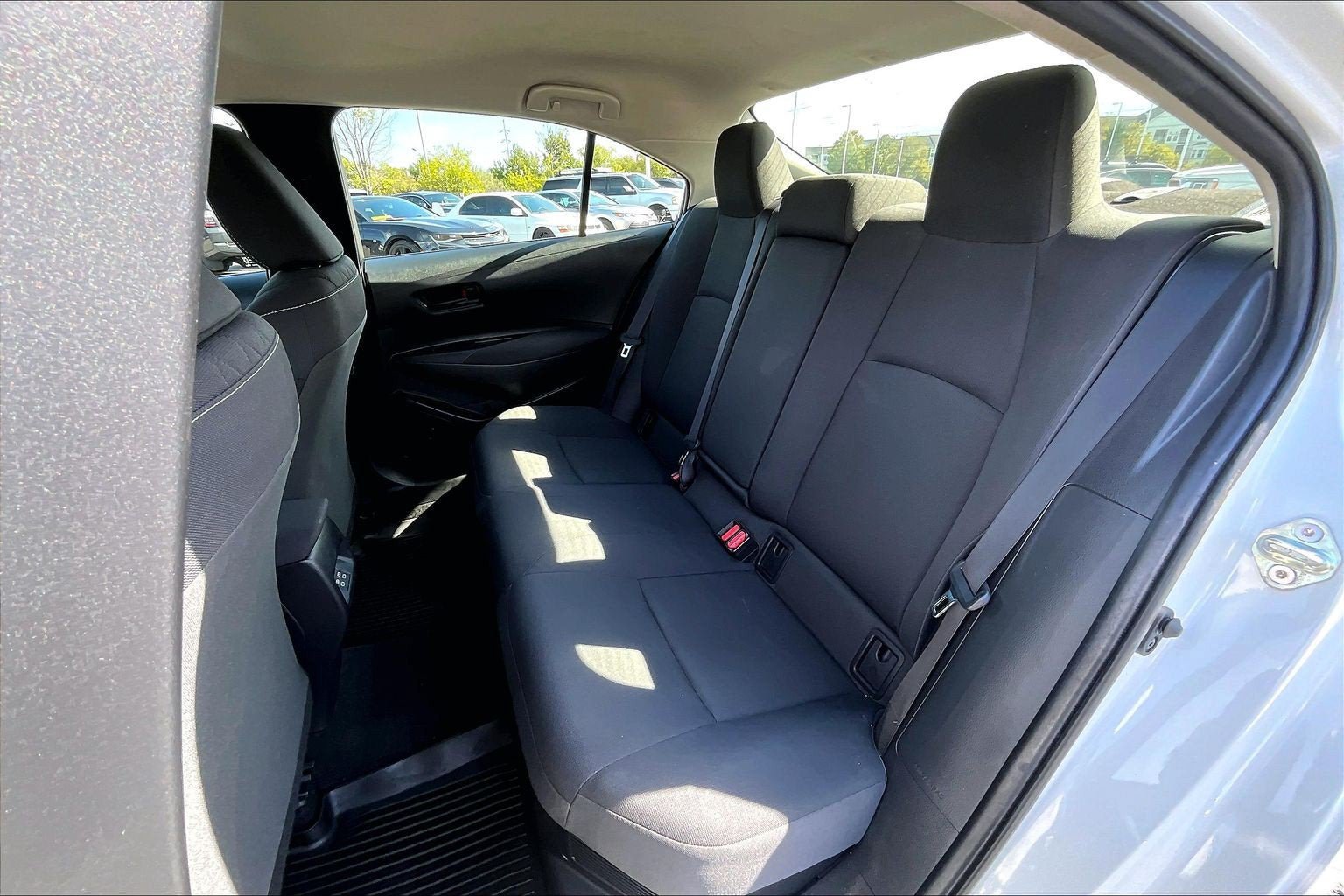 Used 2025 Toyota Corolla LE FWD image 24