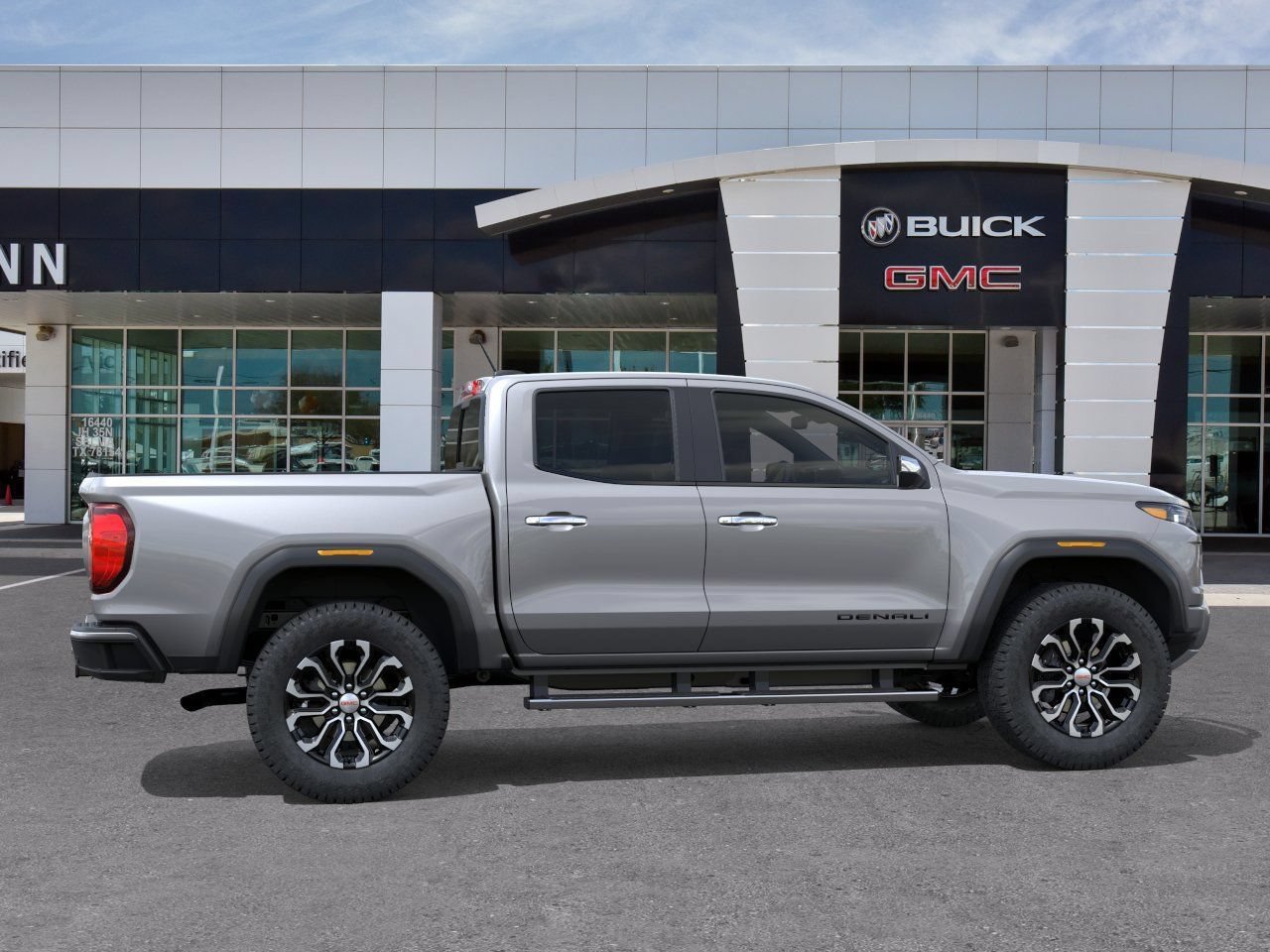 New 2026 GMC Canyon Denali w/ LPO, Black Badging Package AWD/4WD image 5