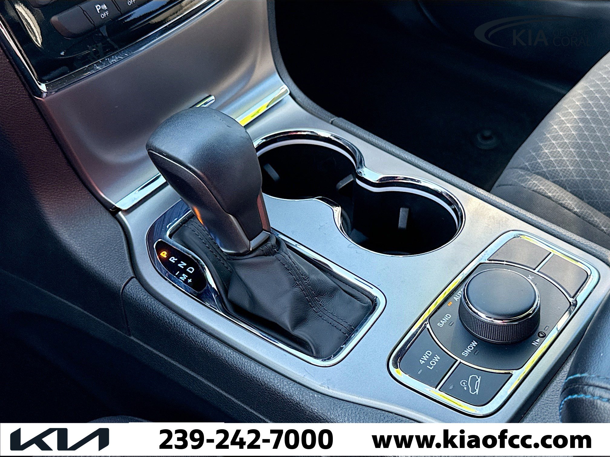 Used 2019 Jeep Grand Cherokee Laredo image 26