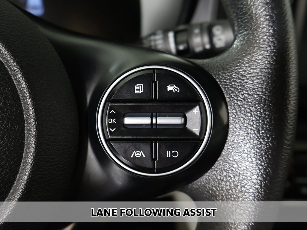 Used 2023 Kia Soul LX w/ LX Technology Package image 3