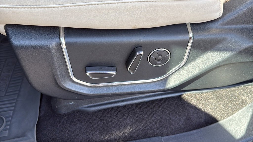 Used 2021 Ford Expedition Platinum image 12