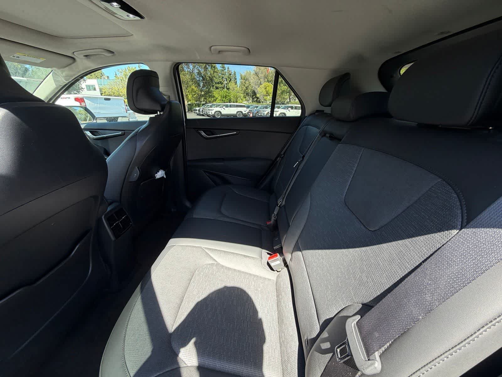 Used 2024 Kia Niro Wave FWD image 5