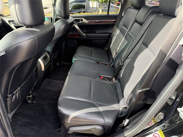 Used 2013 Lexus GX 460 image 26