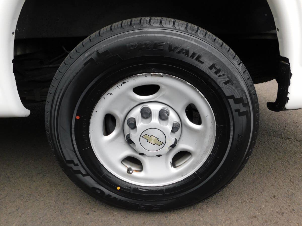 Used 2005 Chevrolet Express 3500 RWD image 22