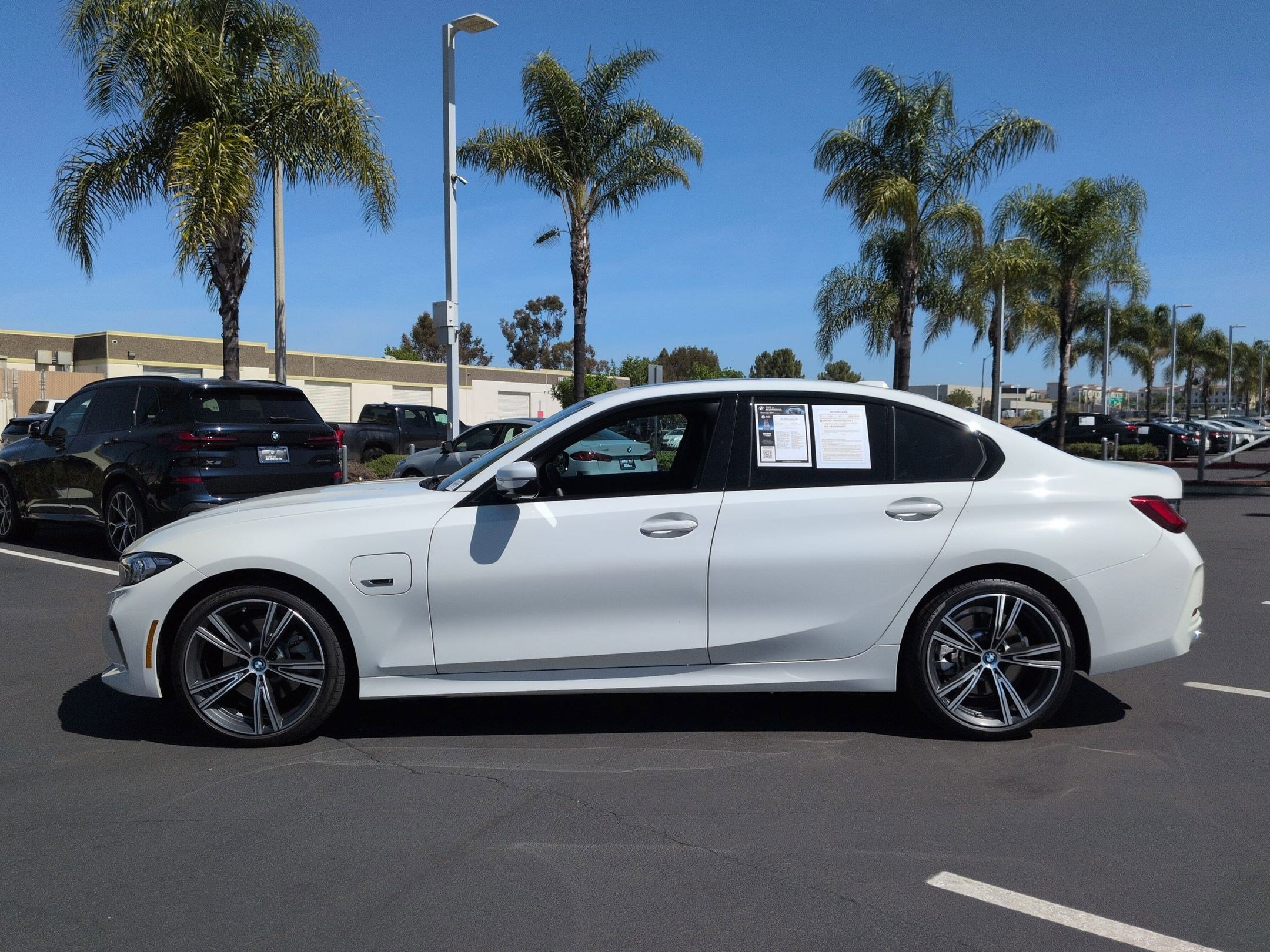 Used 2023 BMW 330e w/ Premium Package image 7