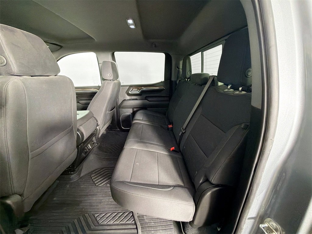 Used 2024 Chevrolet Silverado 1500 LT image 23