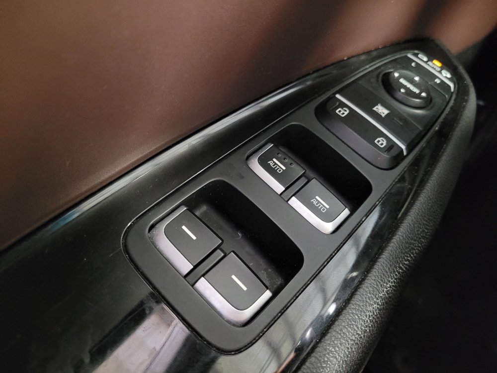 Used 2019 Kia Optima SX FWD image 27
