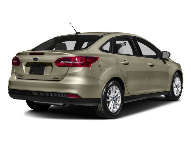 Used 2016 Ford Focus SE FWD image 2