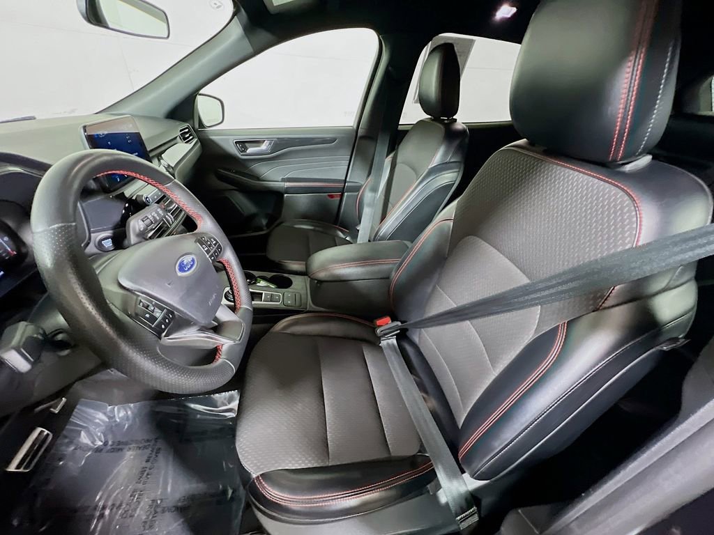 Used 2024 Ford Escape ST-Line image 18