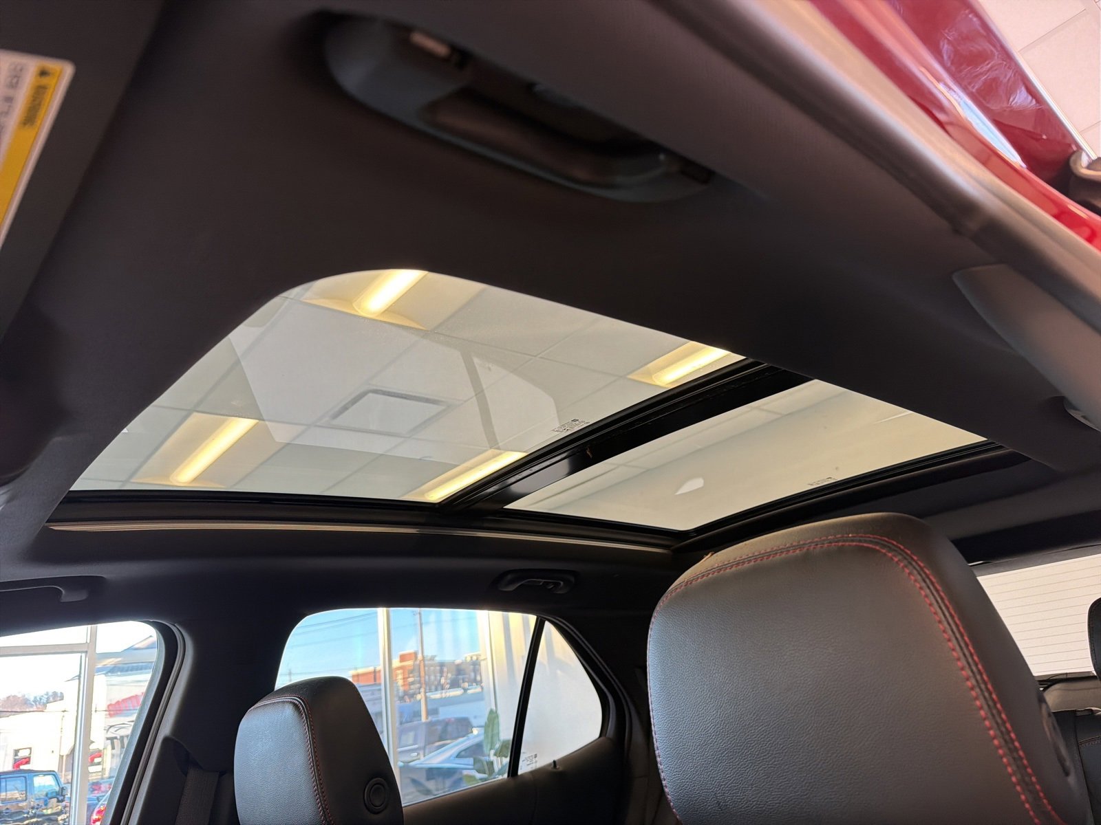 Used 2022 Chevrolet Equinox RS image 28