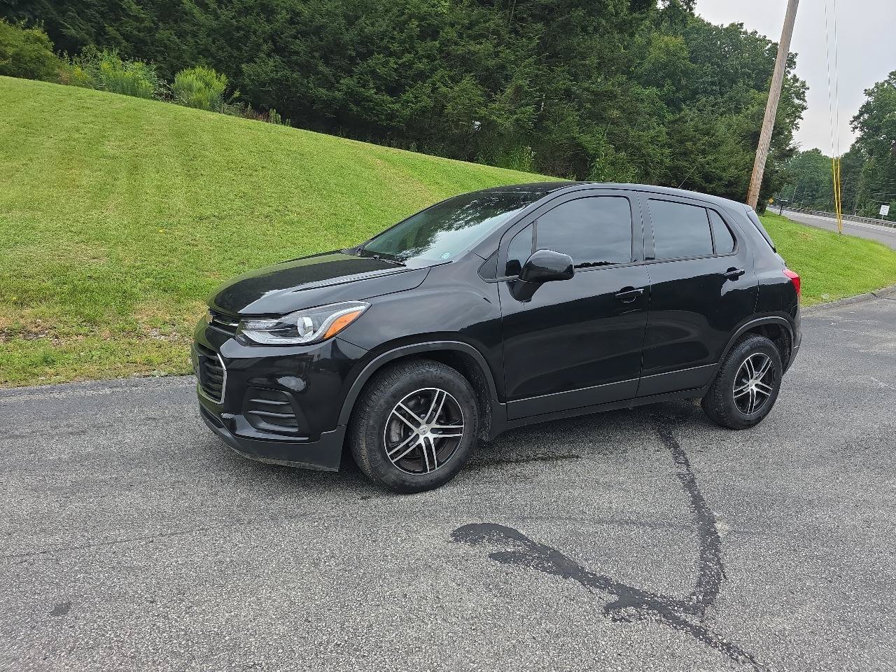 Used 2018 Chevrolet Trax LS FWD image 4