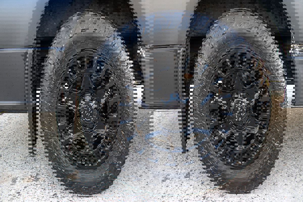 Used 2024 Mercedes-Benz Sprinter 2500 image 33