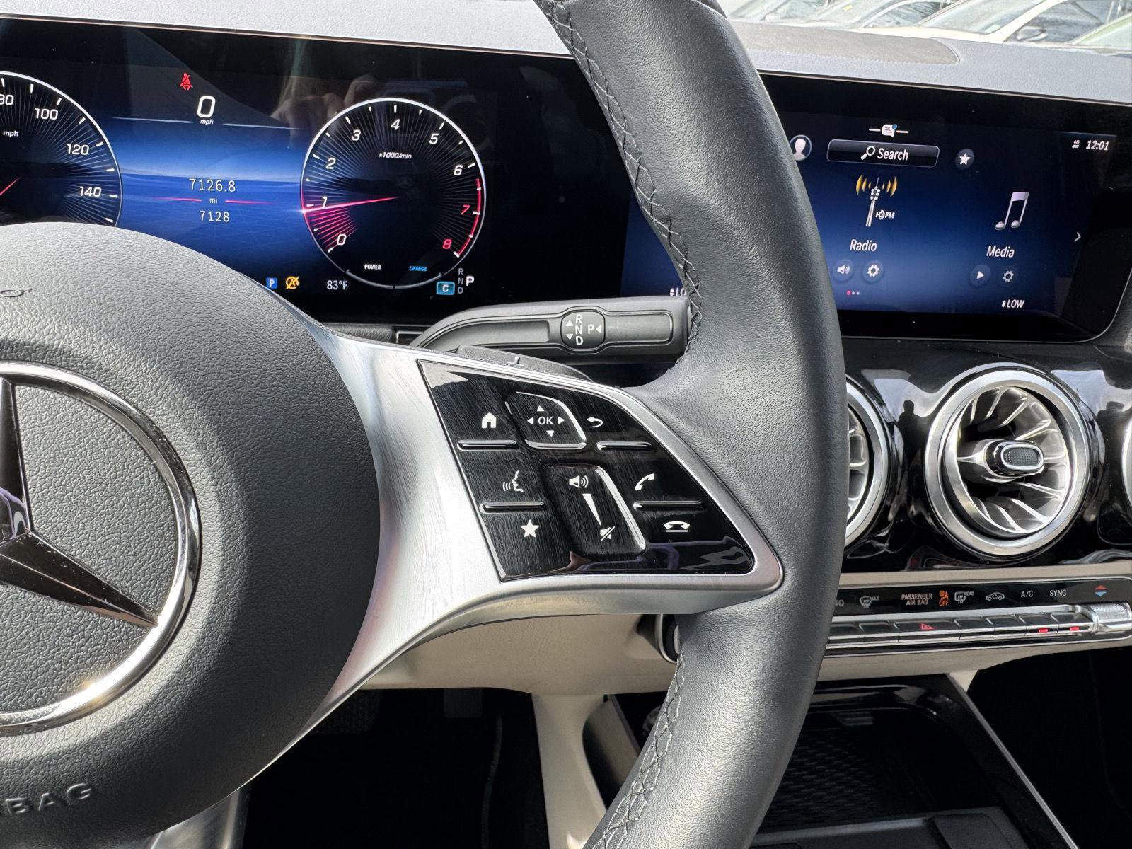 Certified 2025 Mercedes-Benz GLA 250 image 12