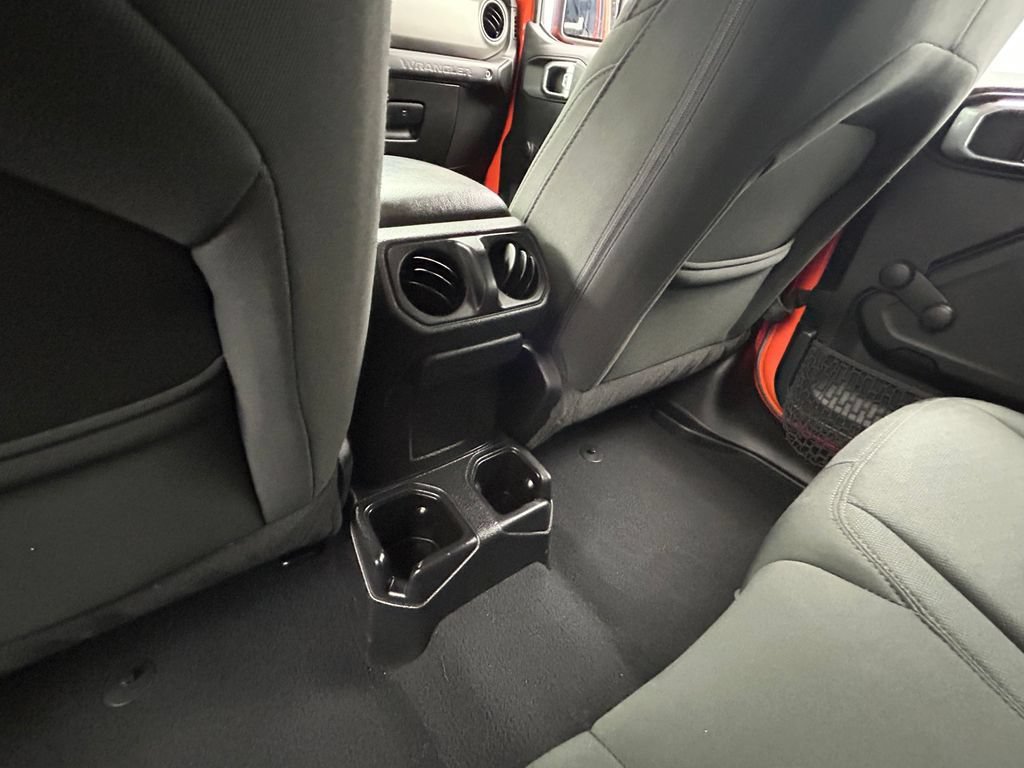 Used 2018 Jeep Wrangler Unlimited Sport AWD/4WD image 19