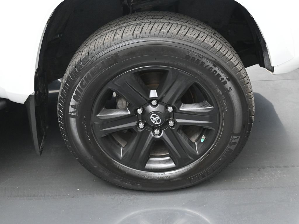 Used 2017 Toyota Tacoma Limited AWD/4WD image 33