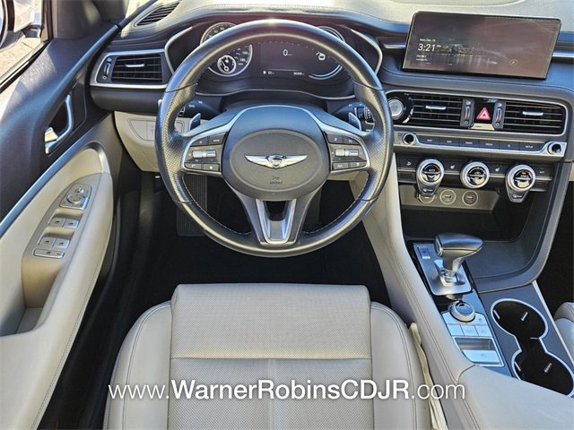 Used 2023 Genesis G70 2.0T image 7