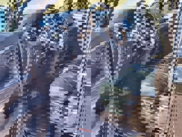 Certified 2022 Honda Pilot TrailSport image 3