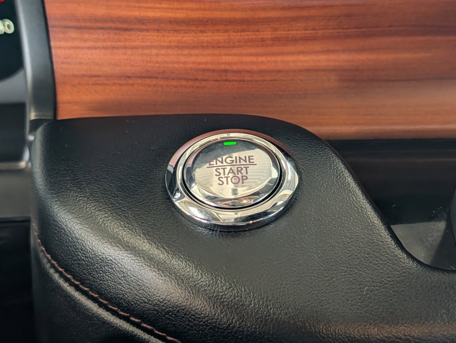 Used 2020 Lincoln Aviator Reserve w/ Equipment Group 202A image 22