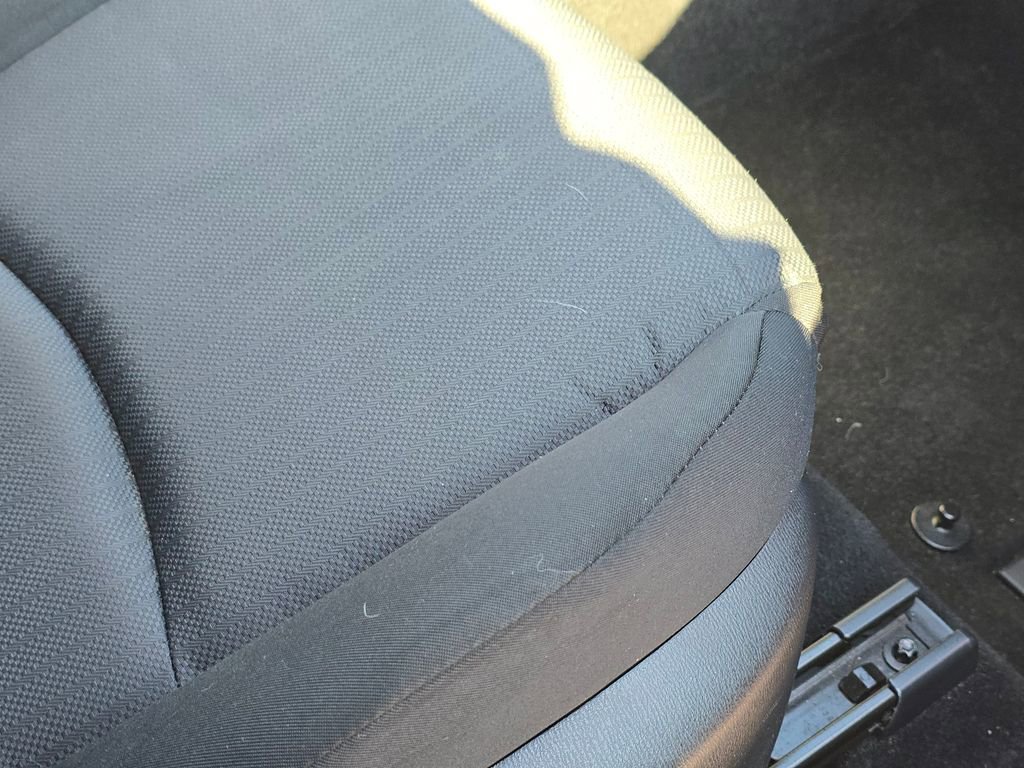 Used 2015 MAZDA MAZDA3 i Sport image 26