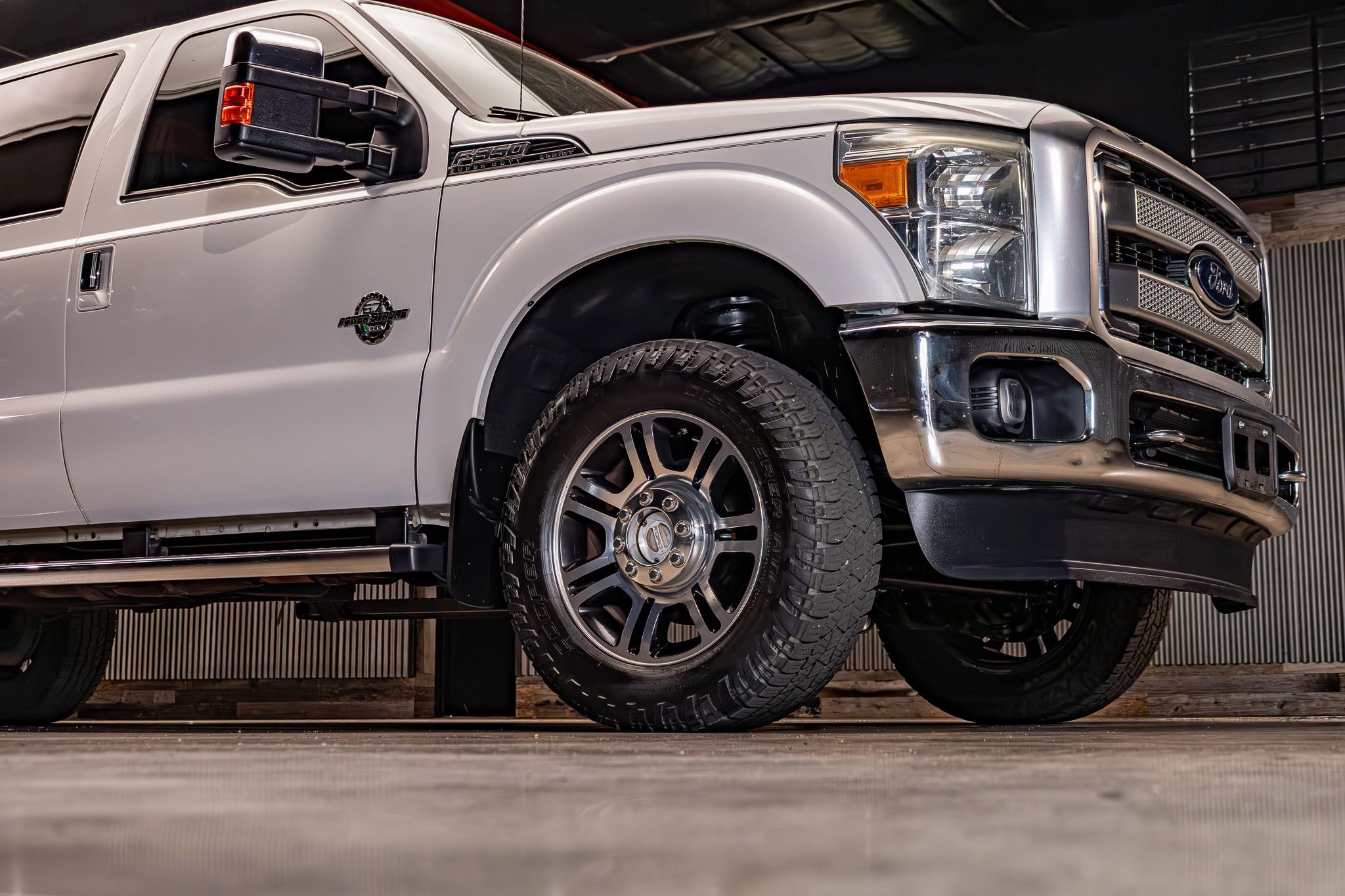 Used 2015 Ford F350 Platinum image 11